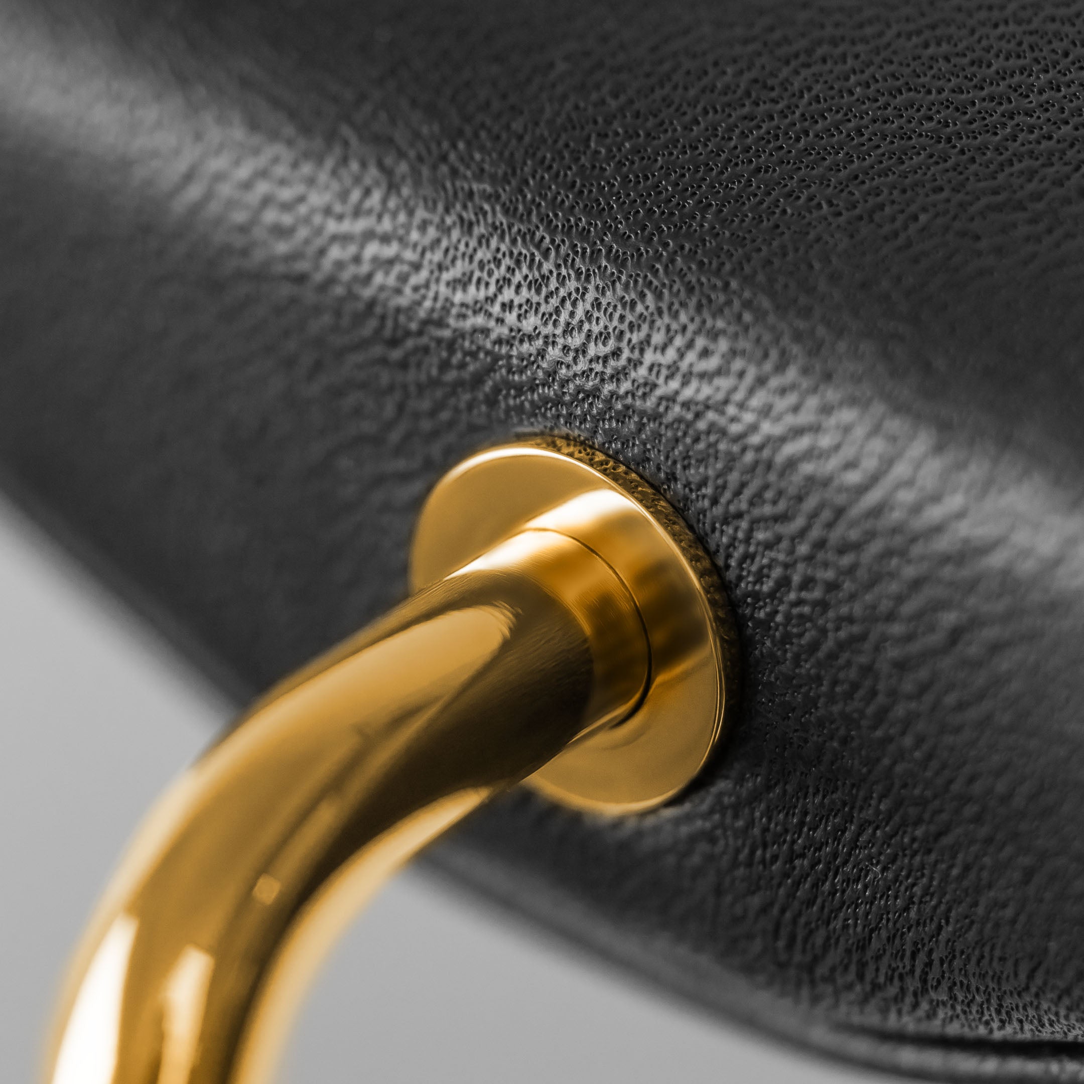 Midnight Carrara Watch Stand - Two Watches