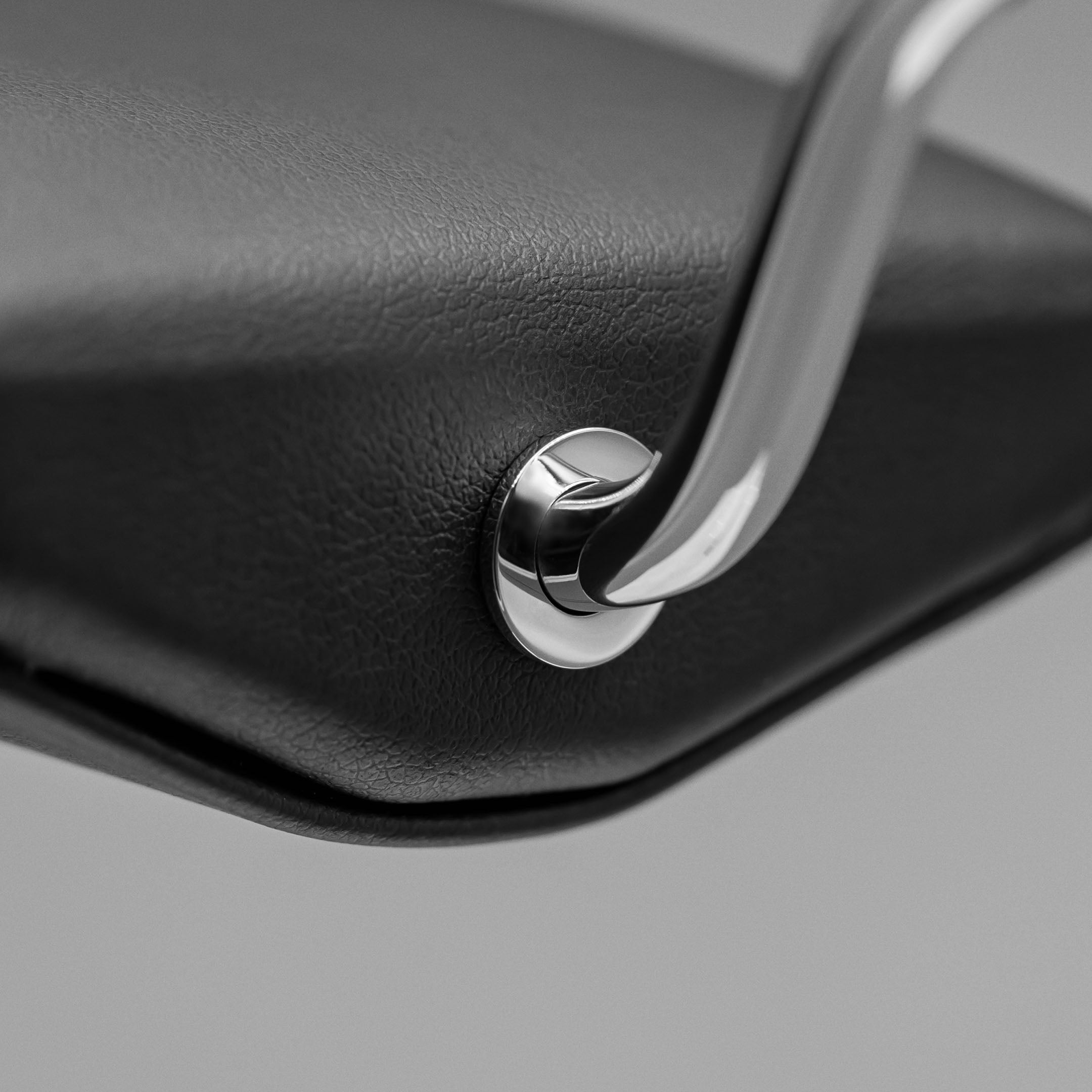 Panda Lilac Watch Stand - One Watch